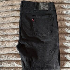Levi's 511 Men's Relaxed Jeans in Black